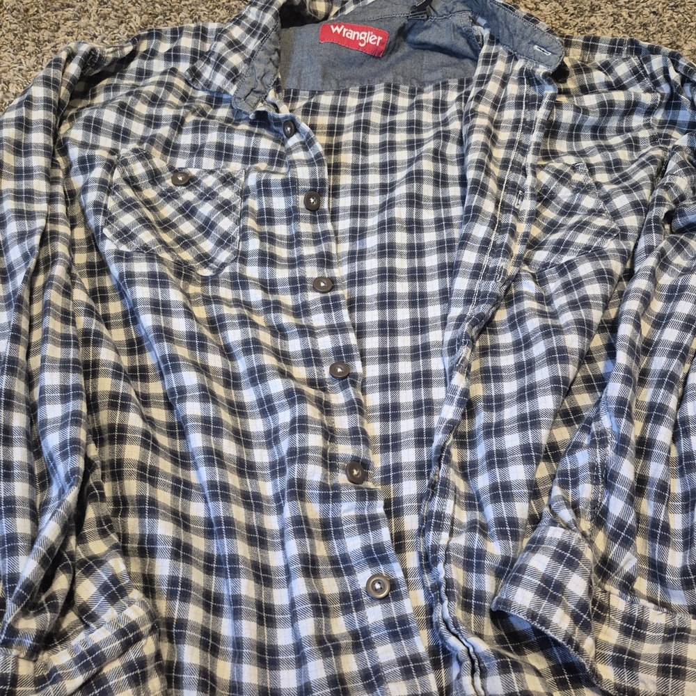 Wrangler Black and White Plaid Shirt